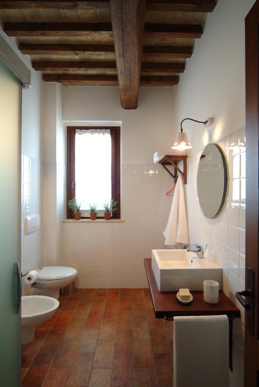 Agriturismo Casale Le Selvette Ripa Pokoj fotografie