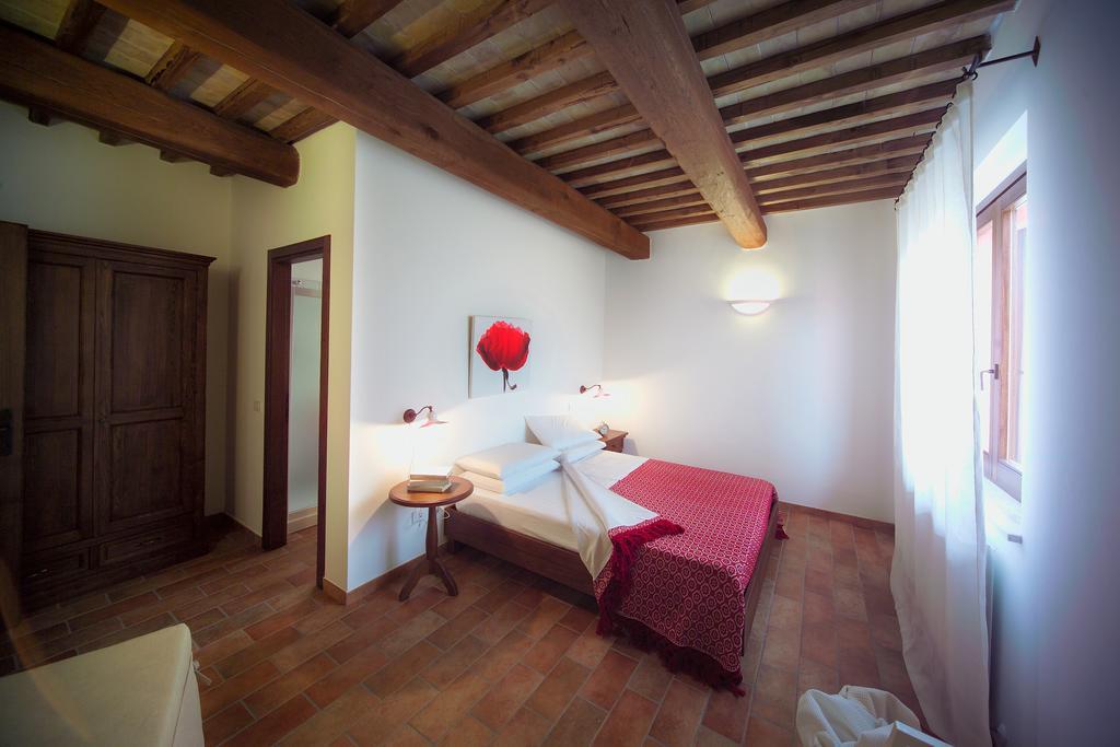 Agriturismo Casale Le Selvette Ripa Pokoj fotografie