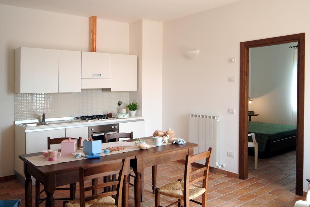 Agriturismo Casale Le Selvette Ripa Exteriér fotografie